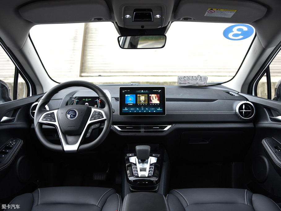 当前位置>爱卡首页>汽车图片>比亚迪>元ev>