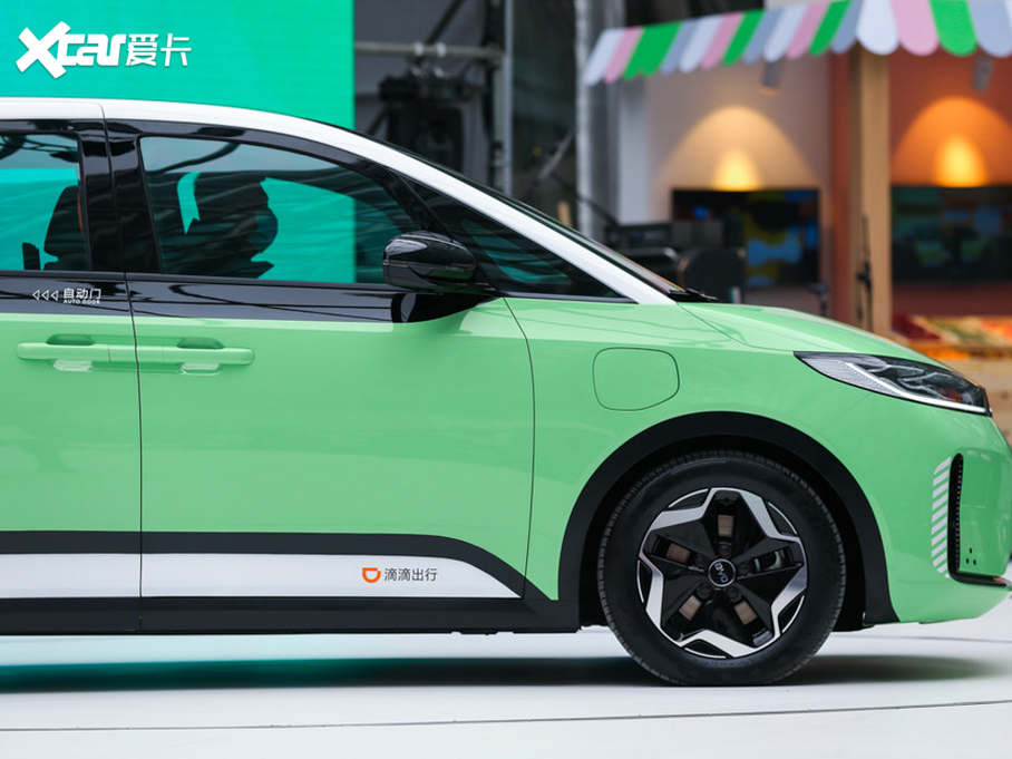 2021款比亚迪d1 领创版