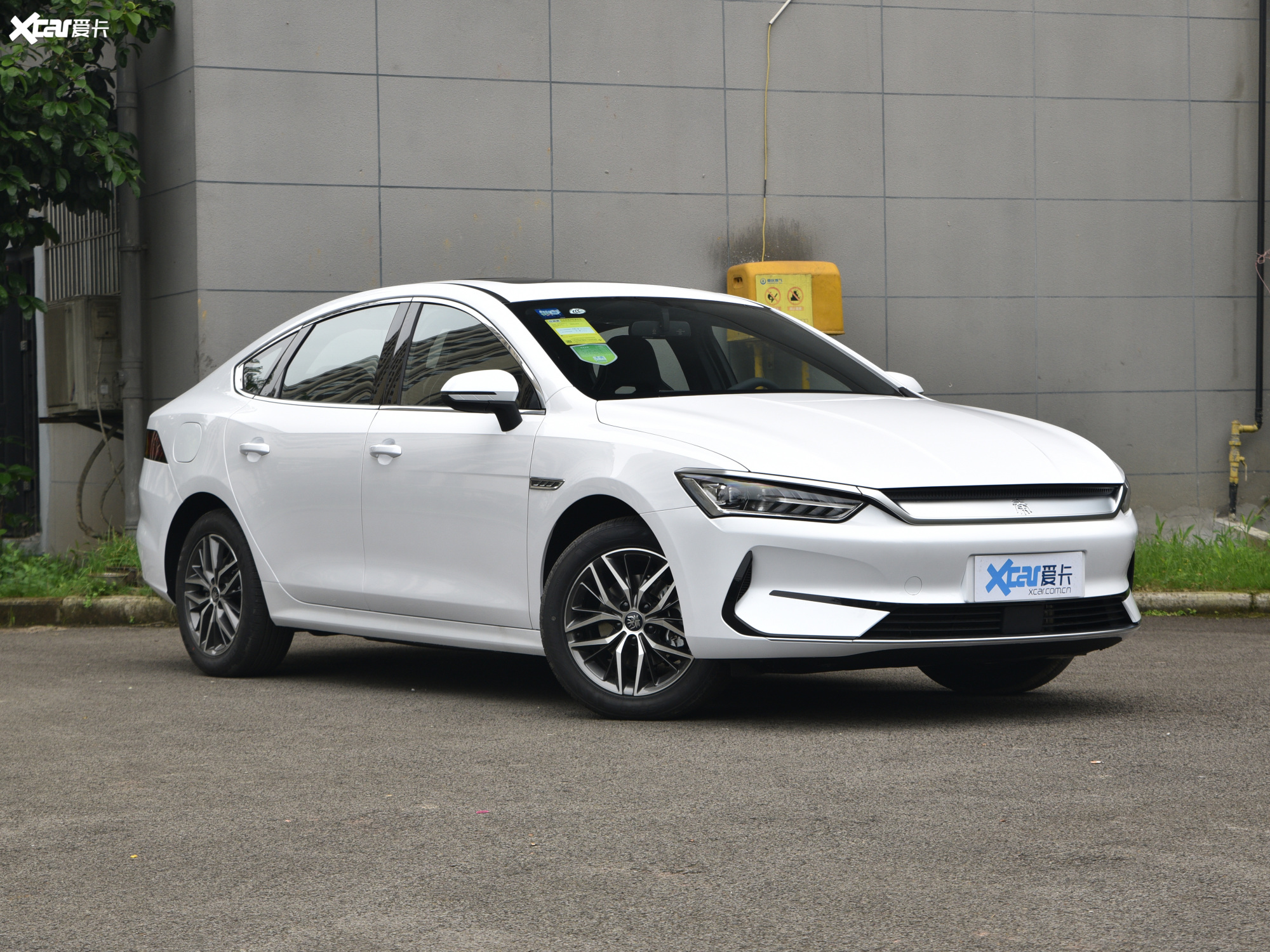 爱卡首页 汽车图片 比亚迪 秦plus ev 2021款500km 豪华型  2021款秦