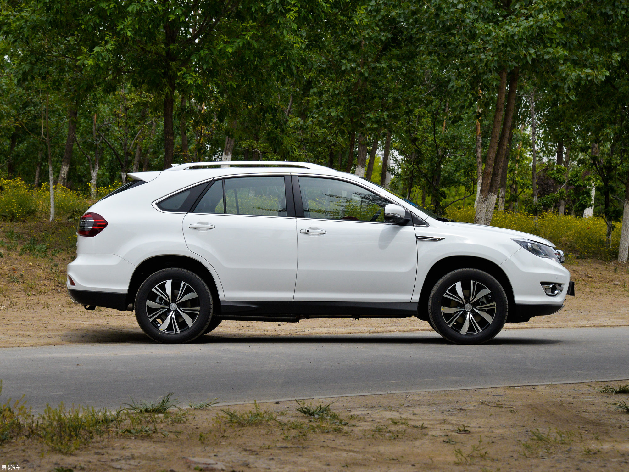 【2017款比亚迪s72.