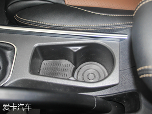 比亚迪汽车2018款宋