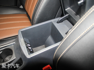 比亚迪汽车2018款宋