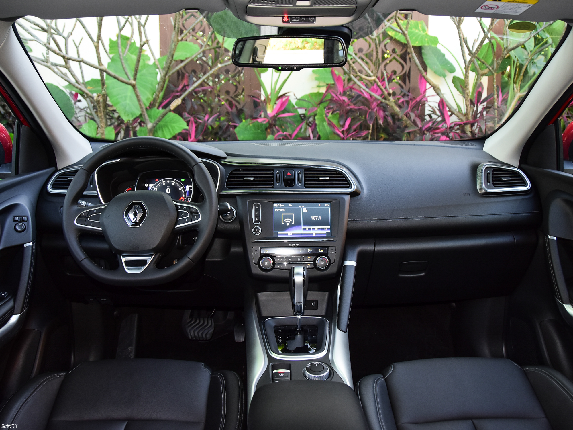 爱卡首页 汽车图片 雷诺 科雷嘉 2019款sce200 自动两驱智尊型 国v