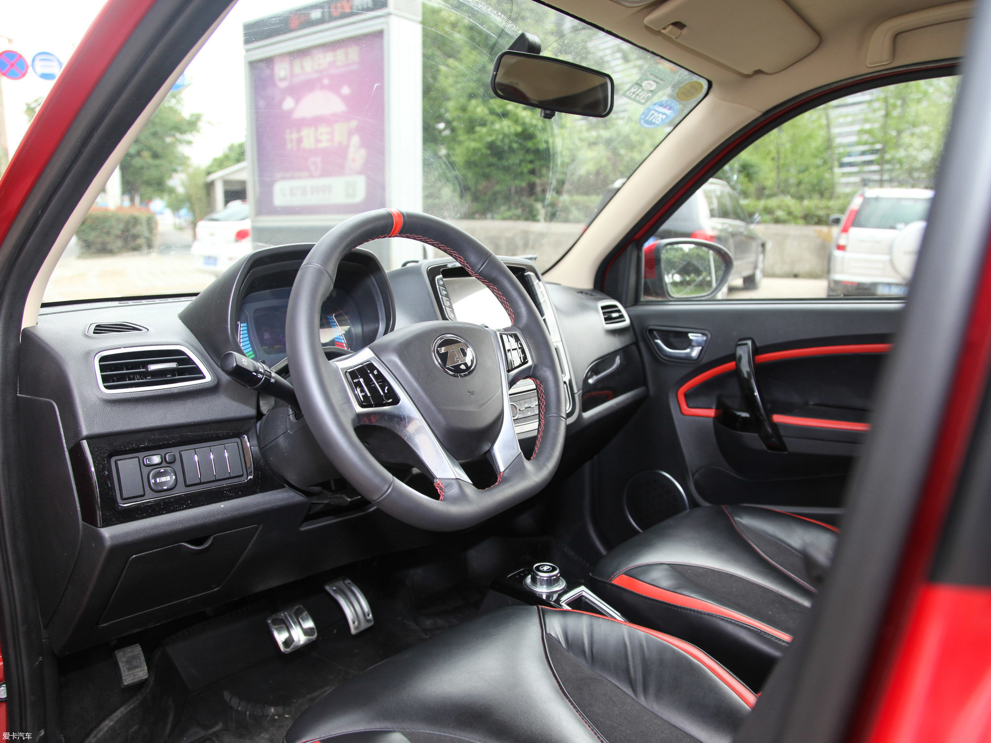 【2017款知豆d2d2s_空间座椅_9/472张图片】_汽车图片大全_爱卡汽车