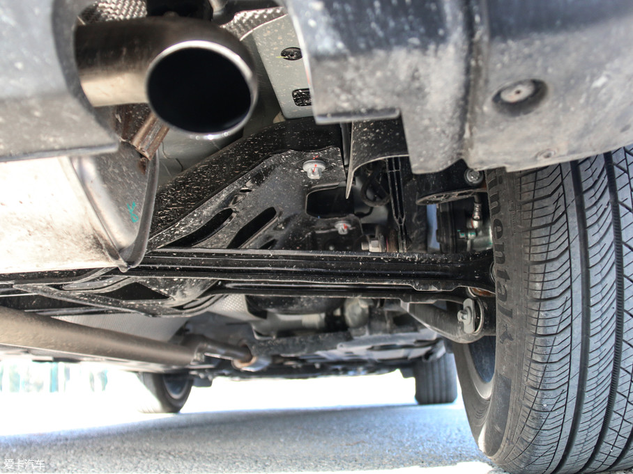 2017款自由侠180t 手动动能版