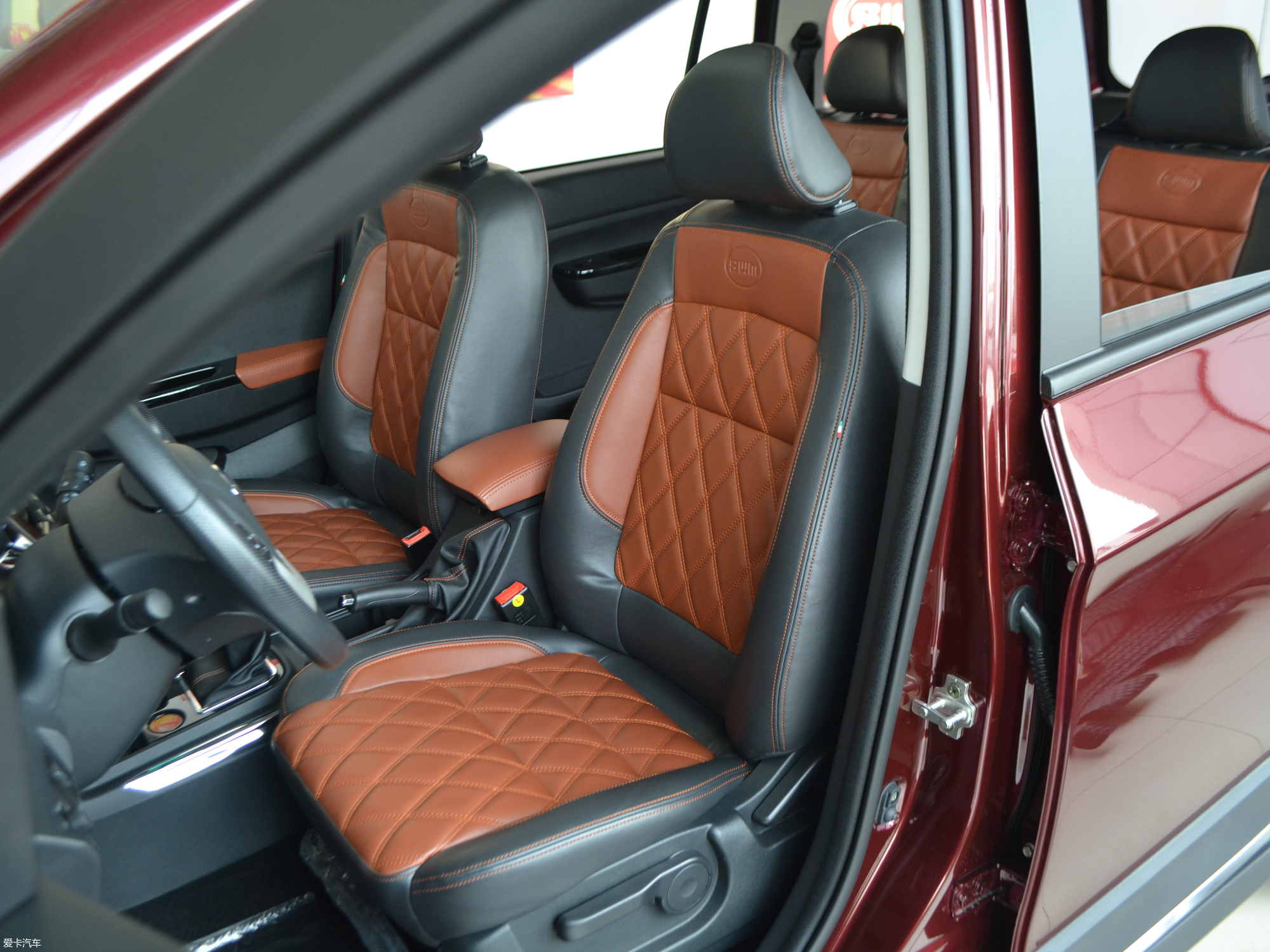 5l 手动风尚型_空间座椅_2/76张图片】_汽车图片大全_爱卡汽车