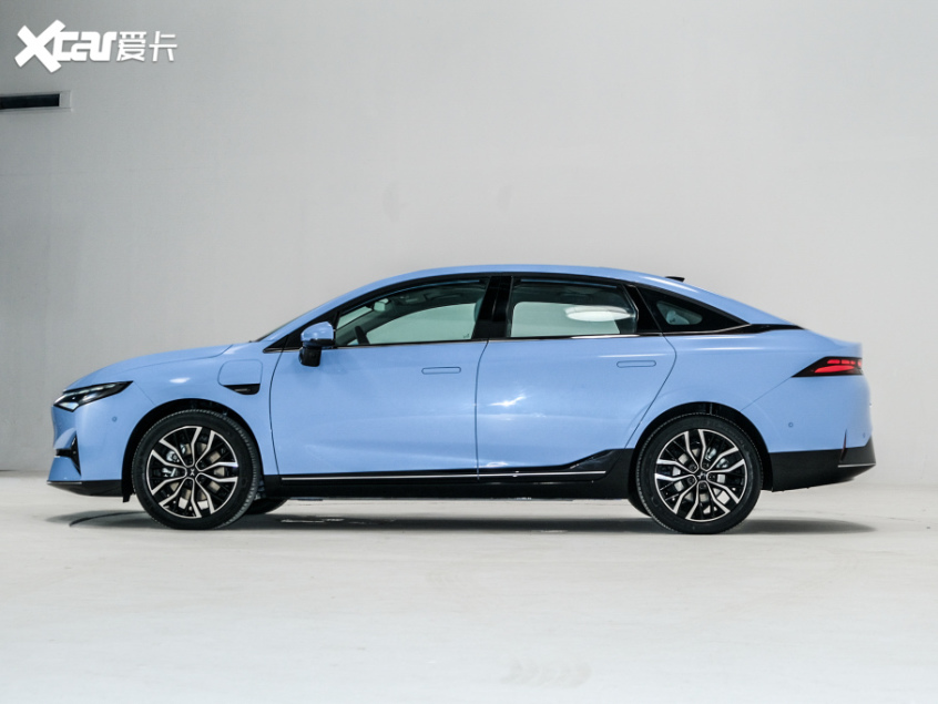 小鹏汽车2021款小鹏P5