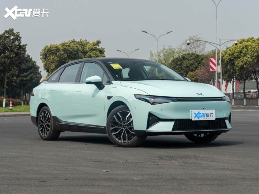 小鹏汽车2022款小鹏P5