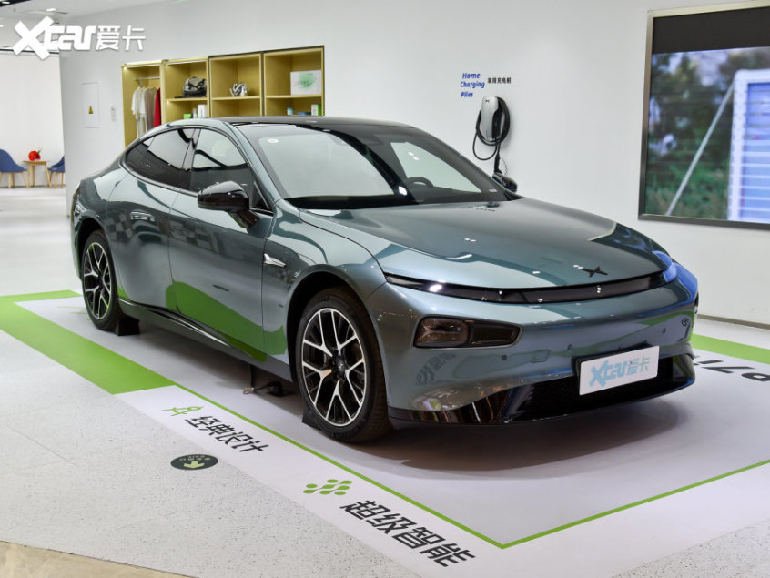 小鹏汽车2023款小鹏P7