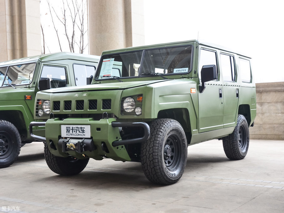 2017款勇士2.0t 五门四驱汽油版