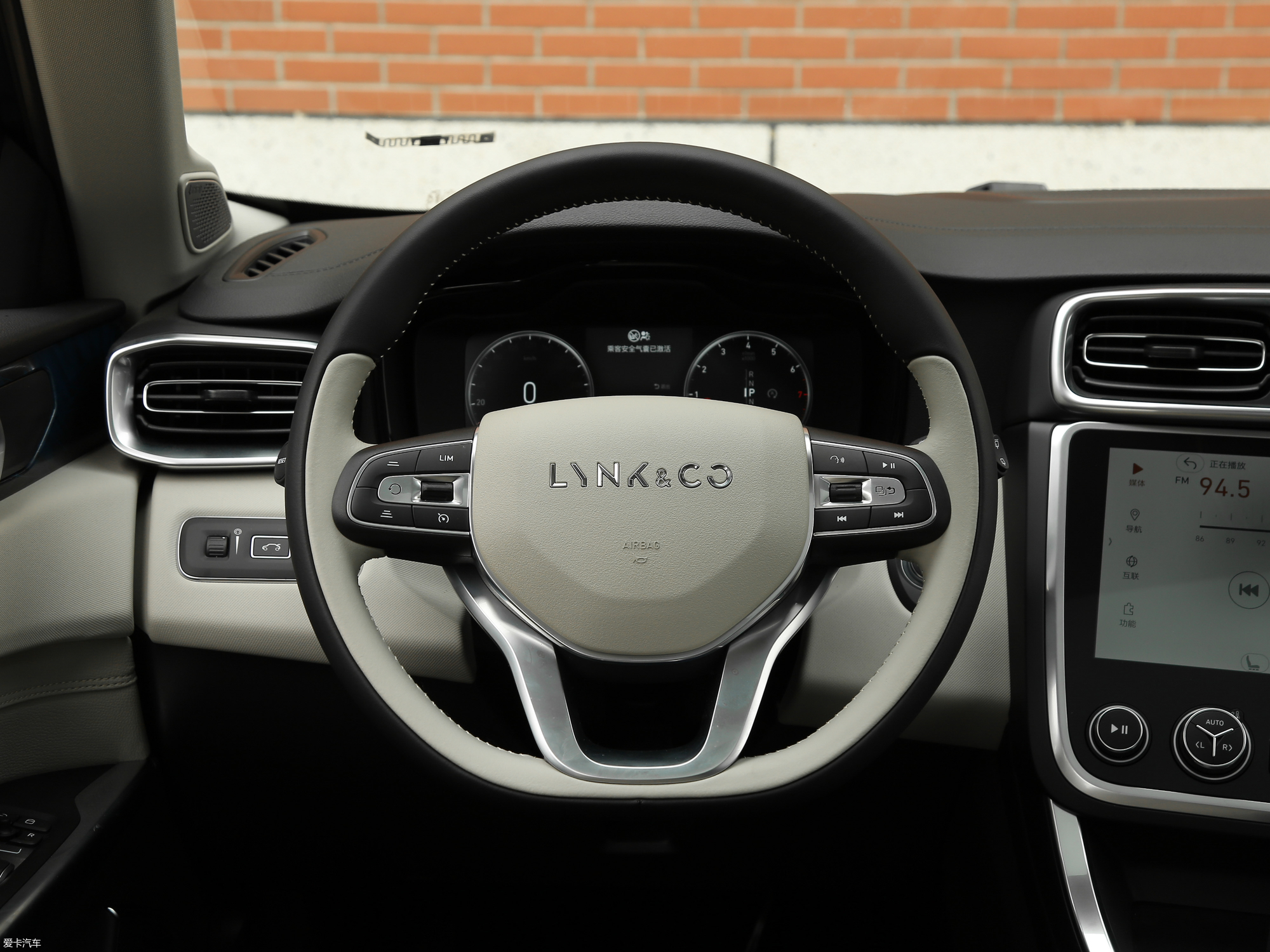 【2018款领克01耀pro_中控区_12/438张图片】_汽车图片大全_爱卡汽车