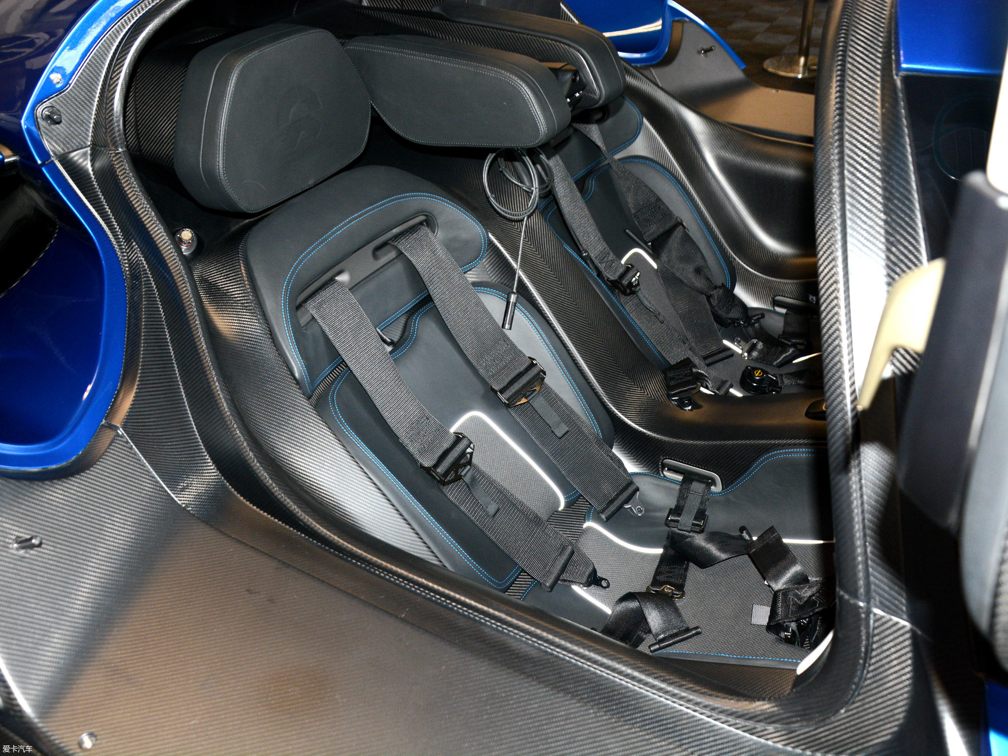 【2017款蔚来ep9 基本型_空间座椅 _9/199张图片】_汽车图片大全_爱卡