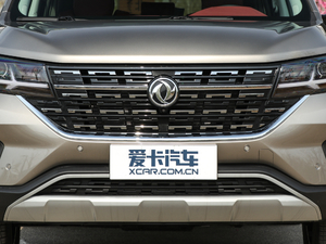 2019款1.6TD DCT旗舰型 7座 国V 中网