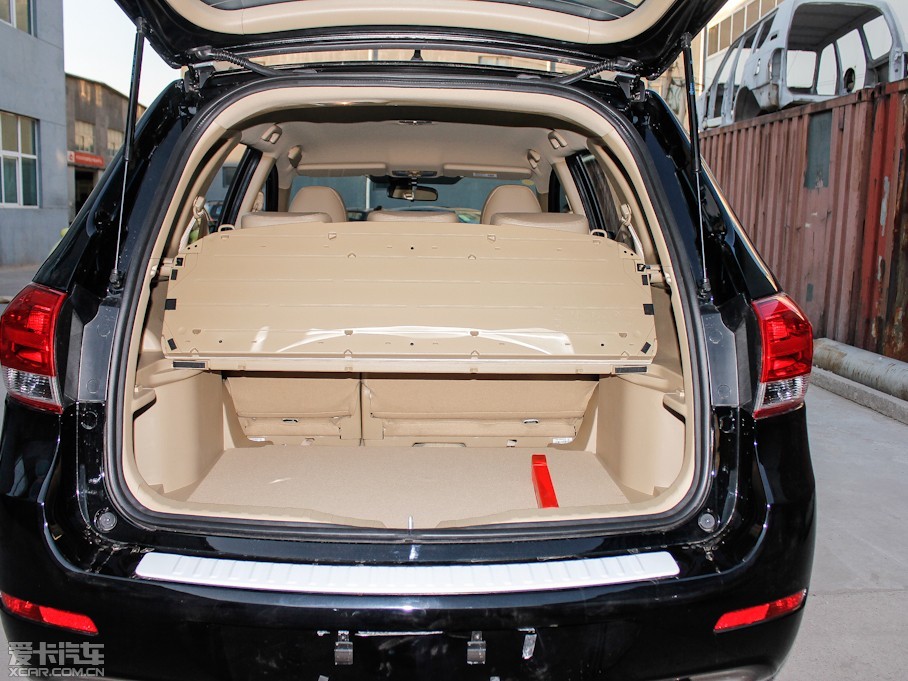 2012款哈弗h61.5t 手动两驱精英版