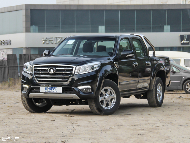 外观上,新款风骏6皮卡采用了新的家族式前脸,包括u型的前格栅,采用了