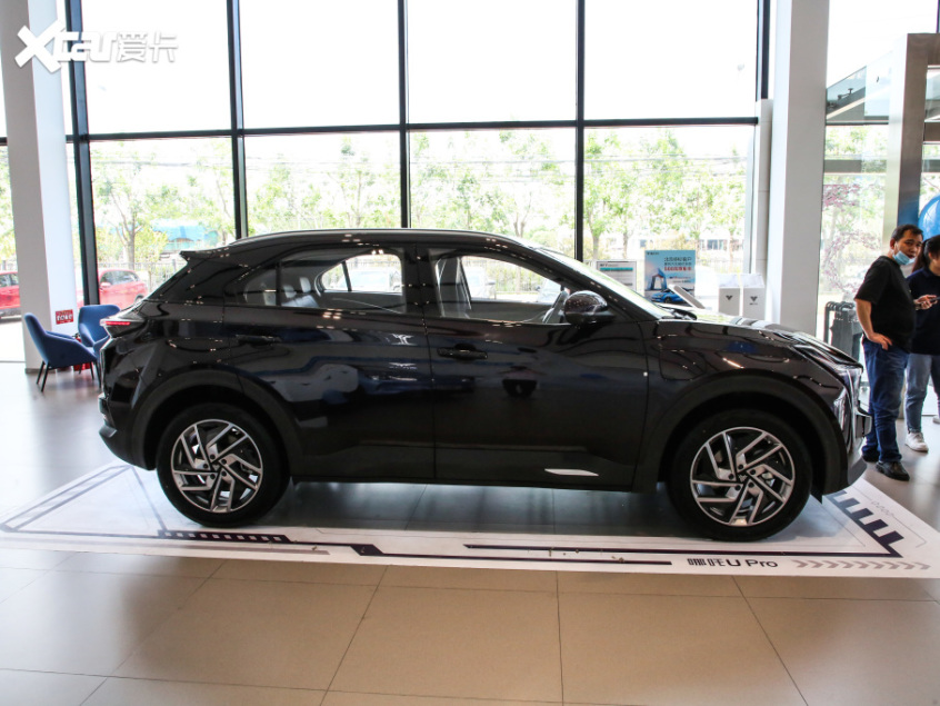 合众汽车2021款哪吒U