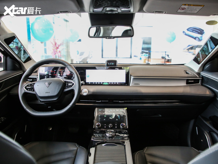 合众汽车2021款哪吒U