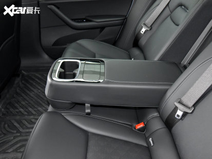 合众汽车2023款哪吒S