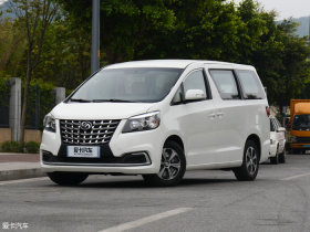 2018�����V8 