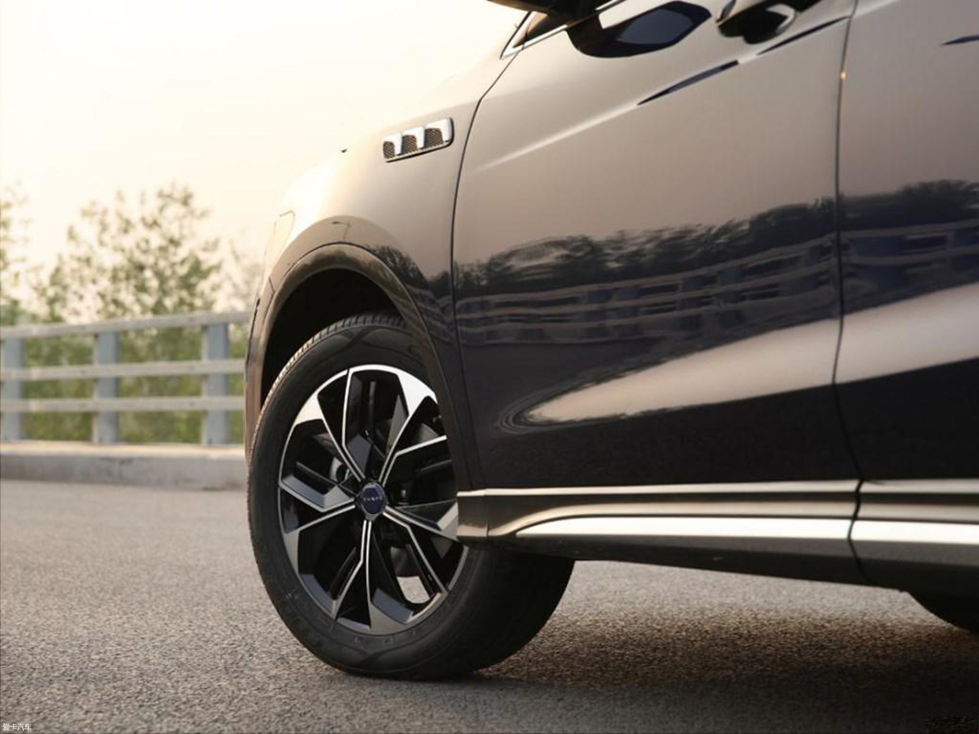 【2018款君马seek 5(赛克5)1.