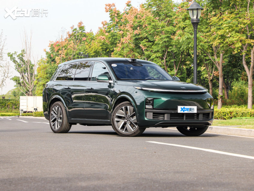 理想汽车2023款理想L8