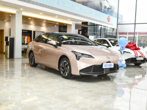 2022Plus 70  ǰ45