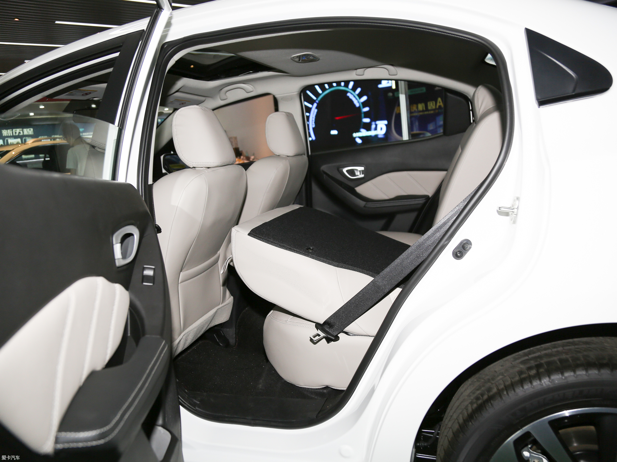 【2017款传祺ga3s phev精英版_空间座椅_46/171张图片】_汽车图片大全