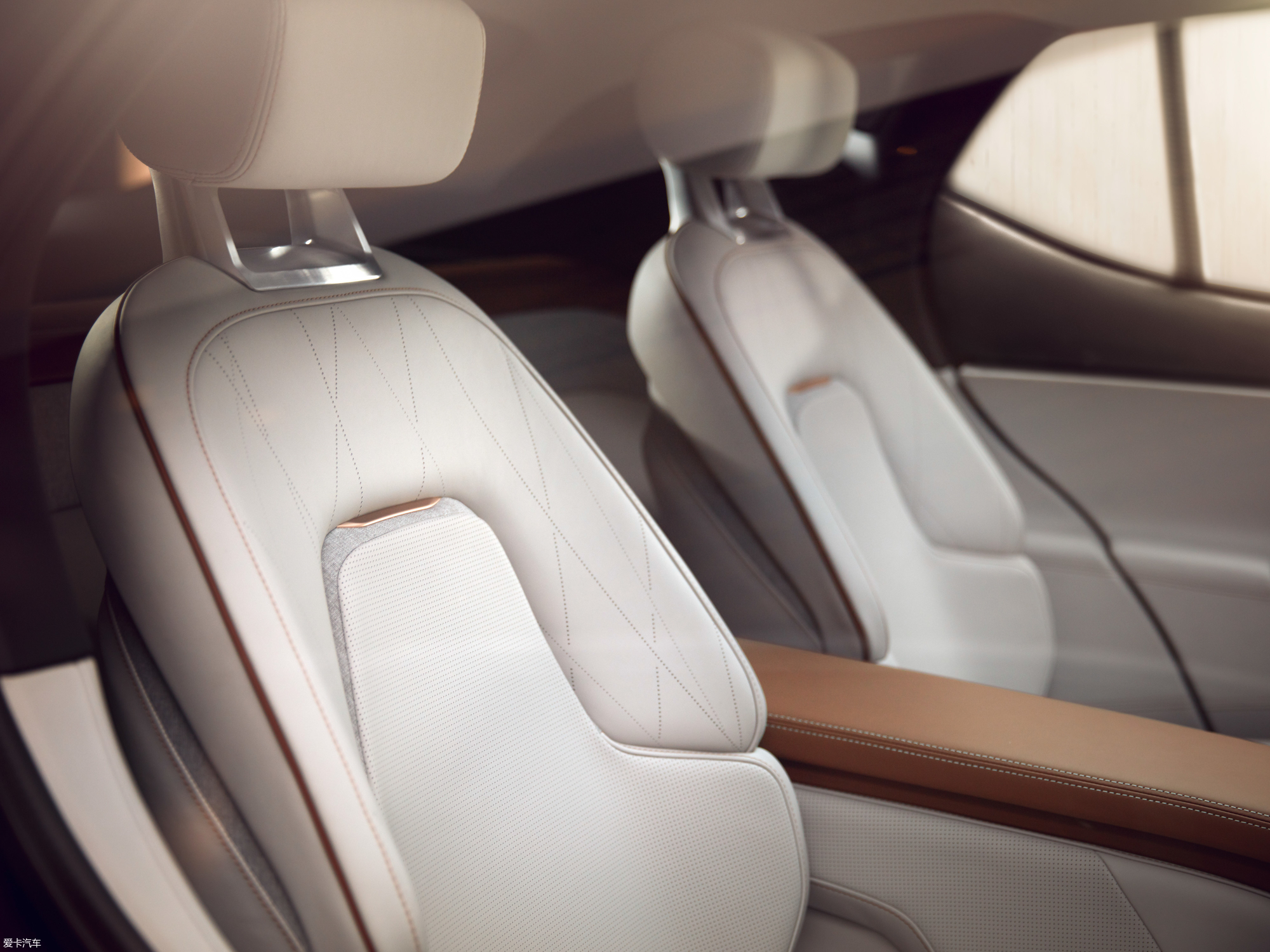 【2018款byton concept概念车_空间座椅_2/42张图片】_汽车图片大全