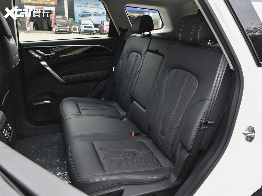 2020款捷途x901.6t dct影尊版 6座