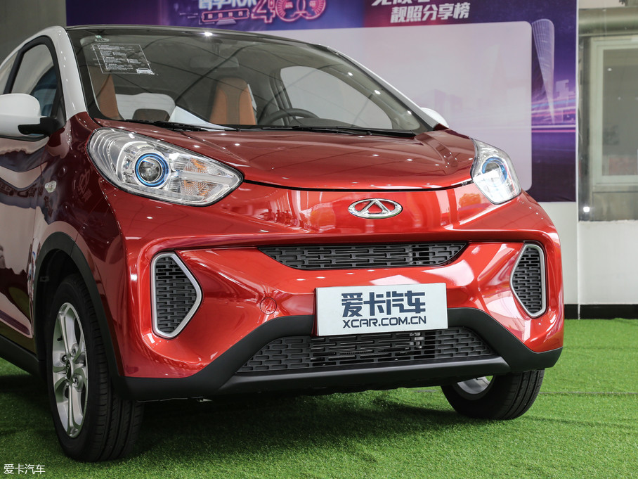 2018款小蚂蚁400 智享版 4座