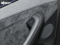����Model Y L����