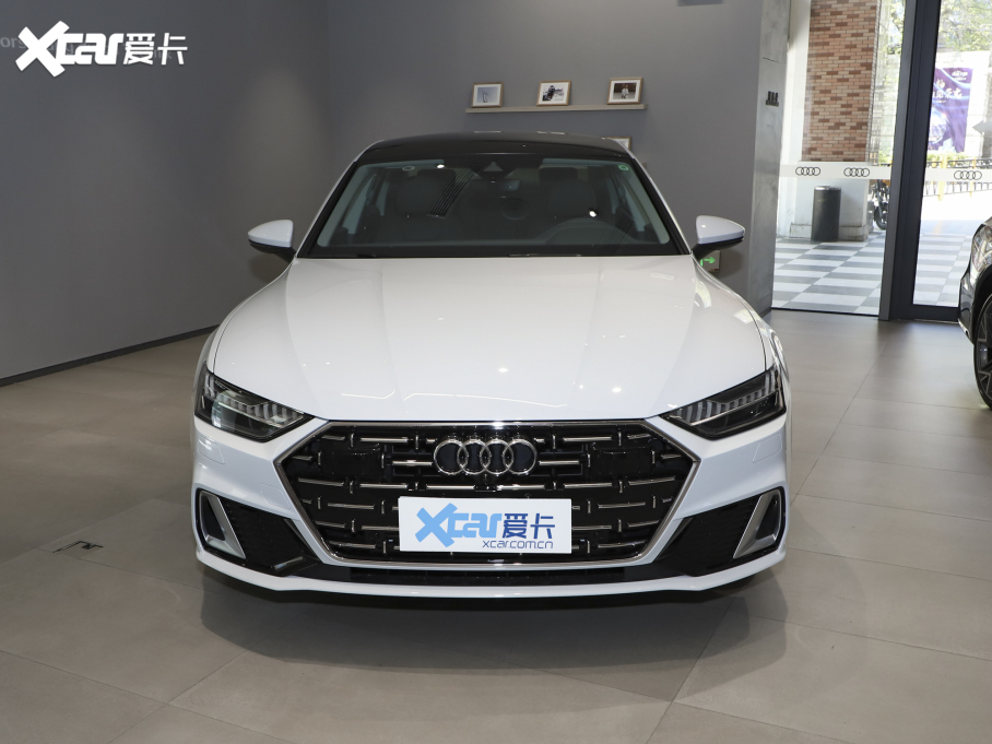 2022µA7L 45 TFSI S-line װ