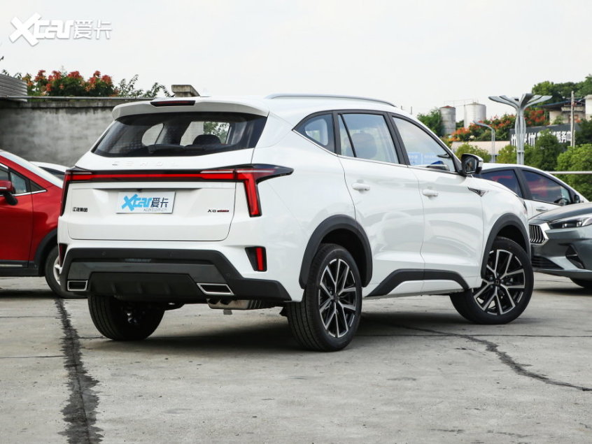 江汽集团2022款思皓X8 PLUS