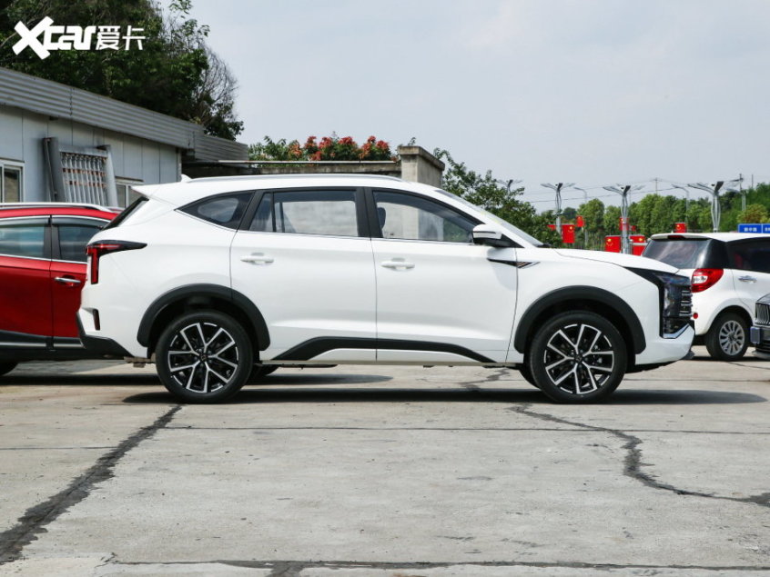江汽集团2022款思皓X8 PLUS