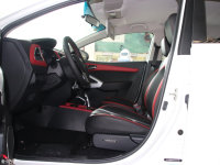 �ռ����ν���iEV7Sǰ�ſռ�