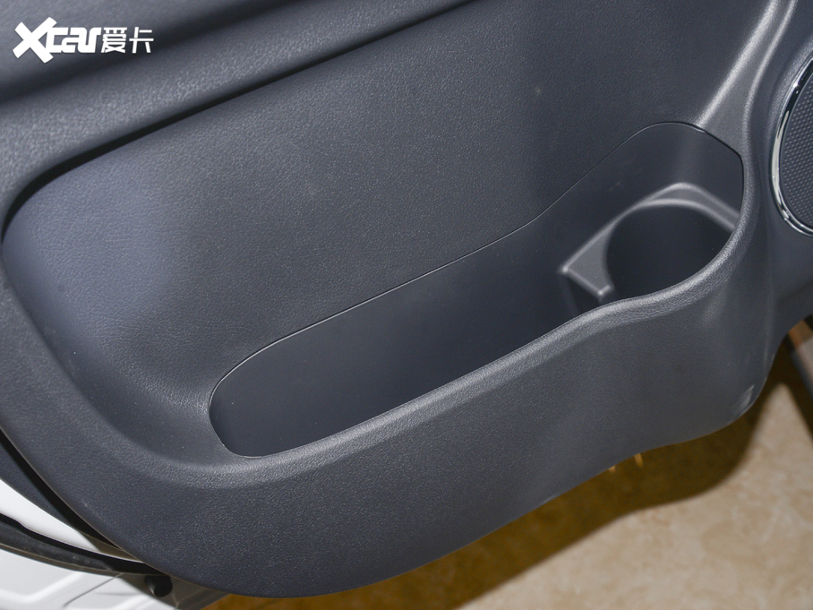 2020款 江淮T6 2.0T柴油四驱精英型长轴国VI HFC4DB2-2E