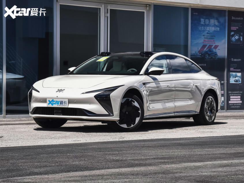 智己汽车2022款智己L7