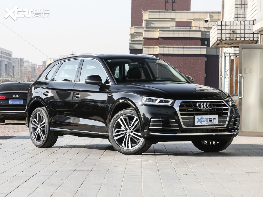 2020款奧迪q5l 45 tfsi 尊享運動型