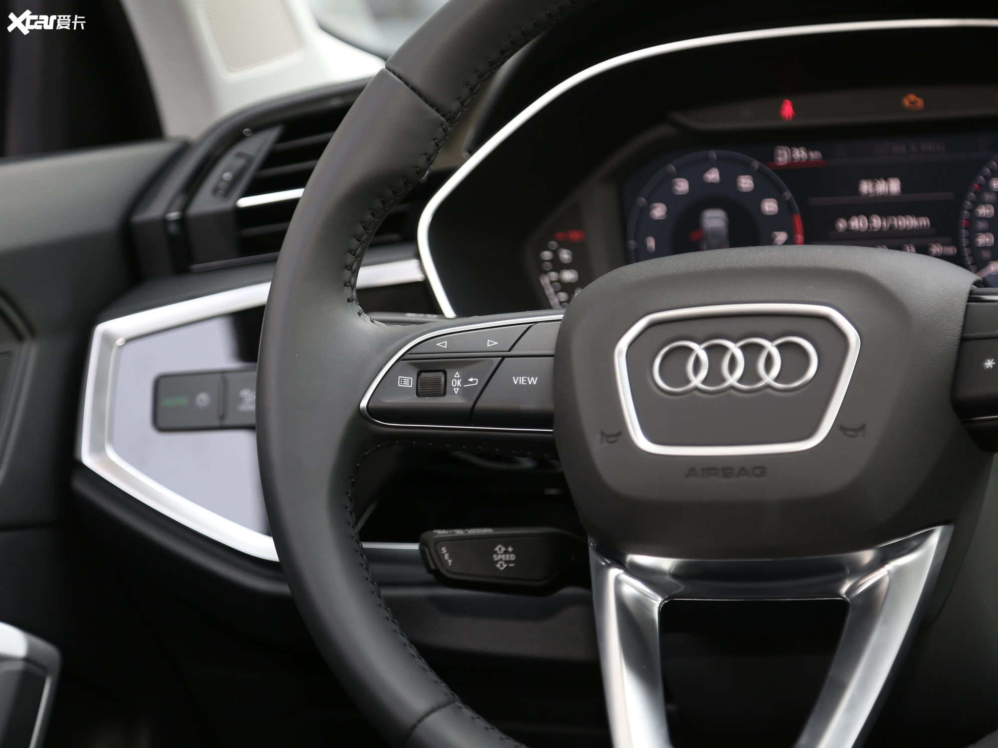 【2020款奥迪q335 tfsi 进取致雅型_中控区_68/1038张图片】_汽车图片