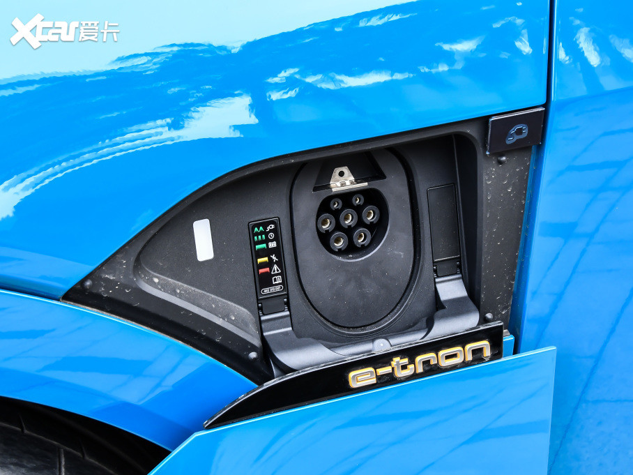 试驾一汽奥迪etron