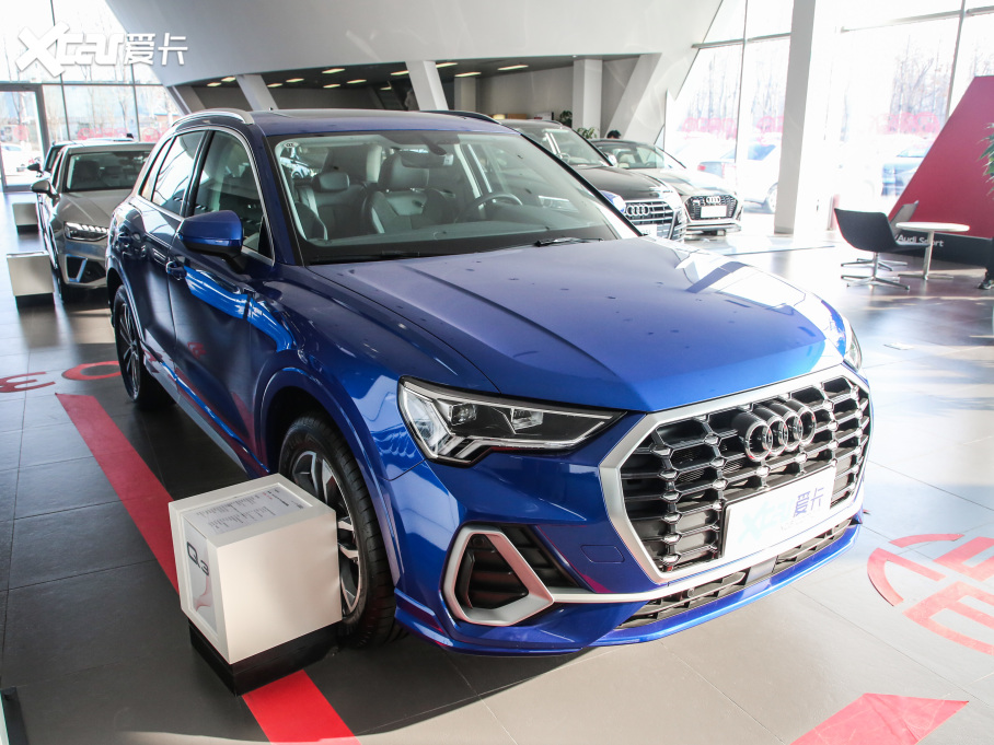 2021款奧迪q3 35 tfsi 進取動感型