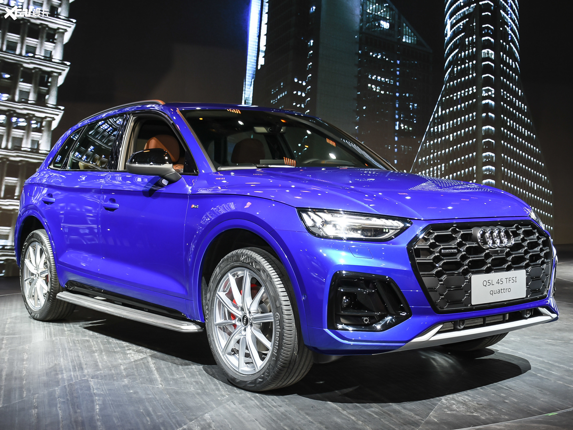 【2021款奥迪q5l45 tfsi 臻选动感型