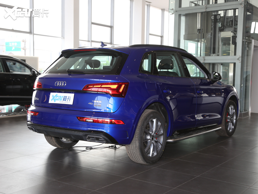 2021款奧迪q5l45 tfsi 豪華動感型