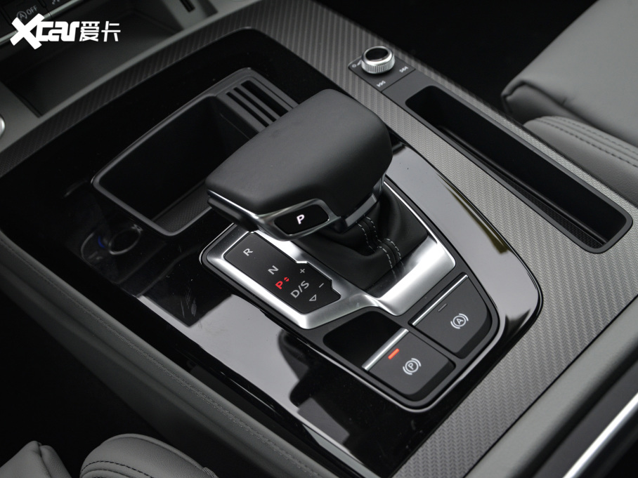 2021款奧迪q5l 40 tfsi 豪華動感型