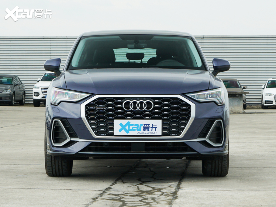 2022µQ3 Sportback 45 TFSI quattro 