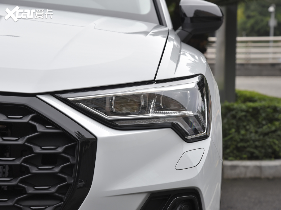 2022款奧迪q3 sportback 45 tfsi quattro 時尚型