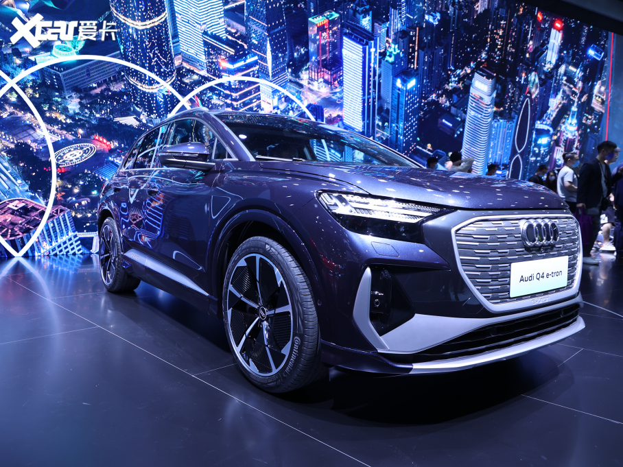 2022µQ4 e-tron 50 e-tron quattro 