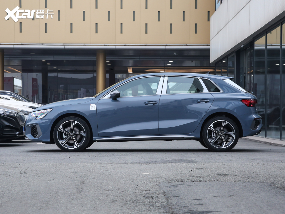 2022µA3 Sportback Sportback 35 TFSI RS׼ȼ