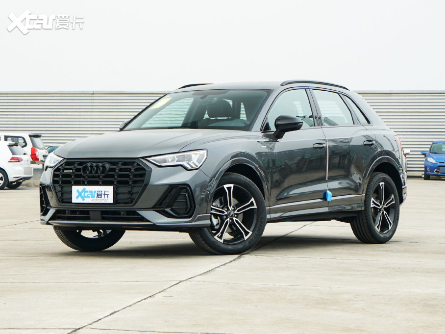 2023µQ3 45 TFSI quattro ʱж