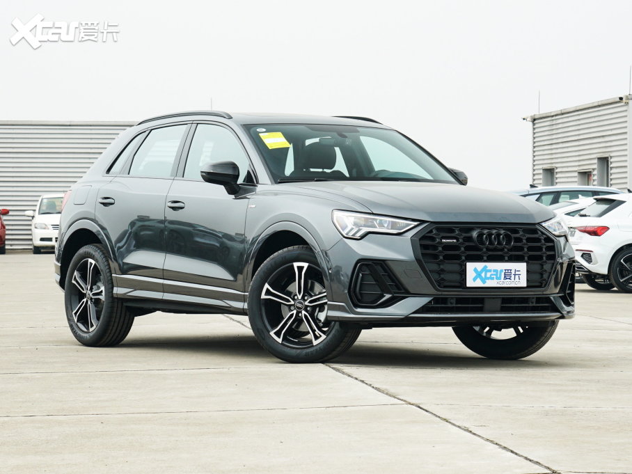 2023µQ3 45 TFSI quattro ʱж